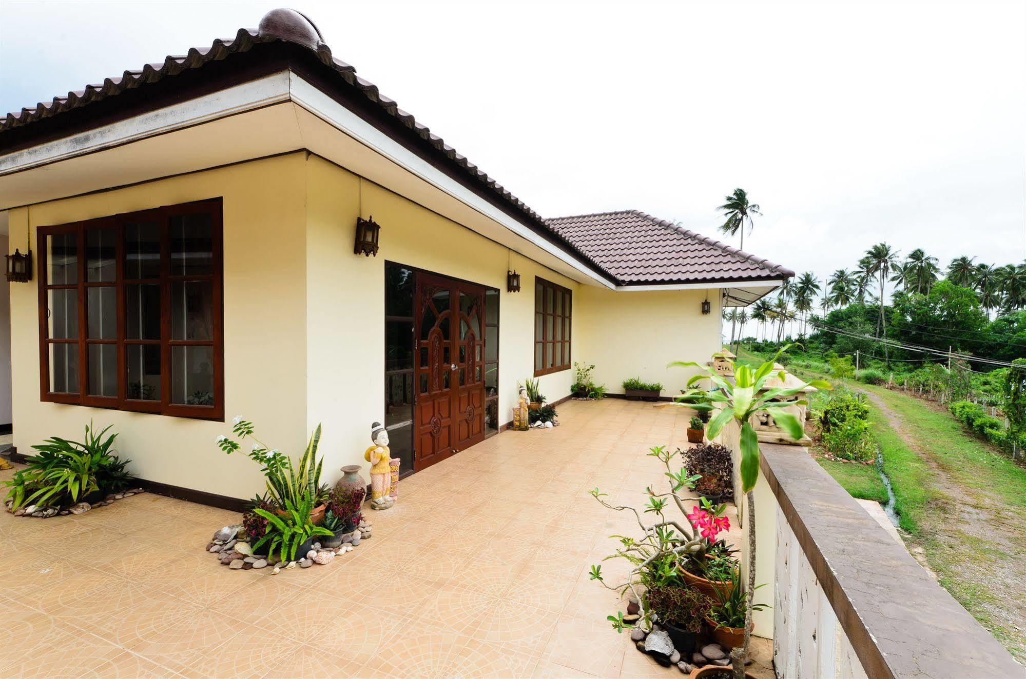 Sananwan Beach B&B Bang Saphan Noi Exterior photo