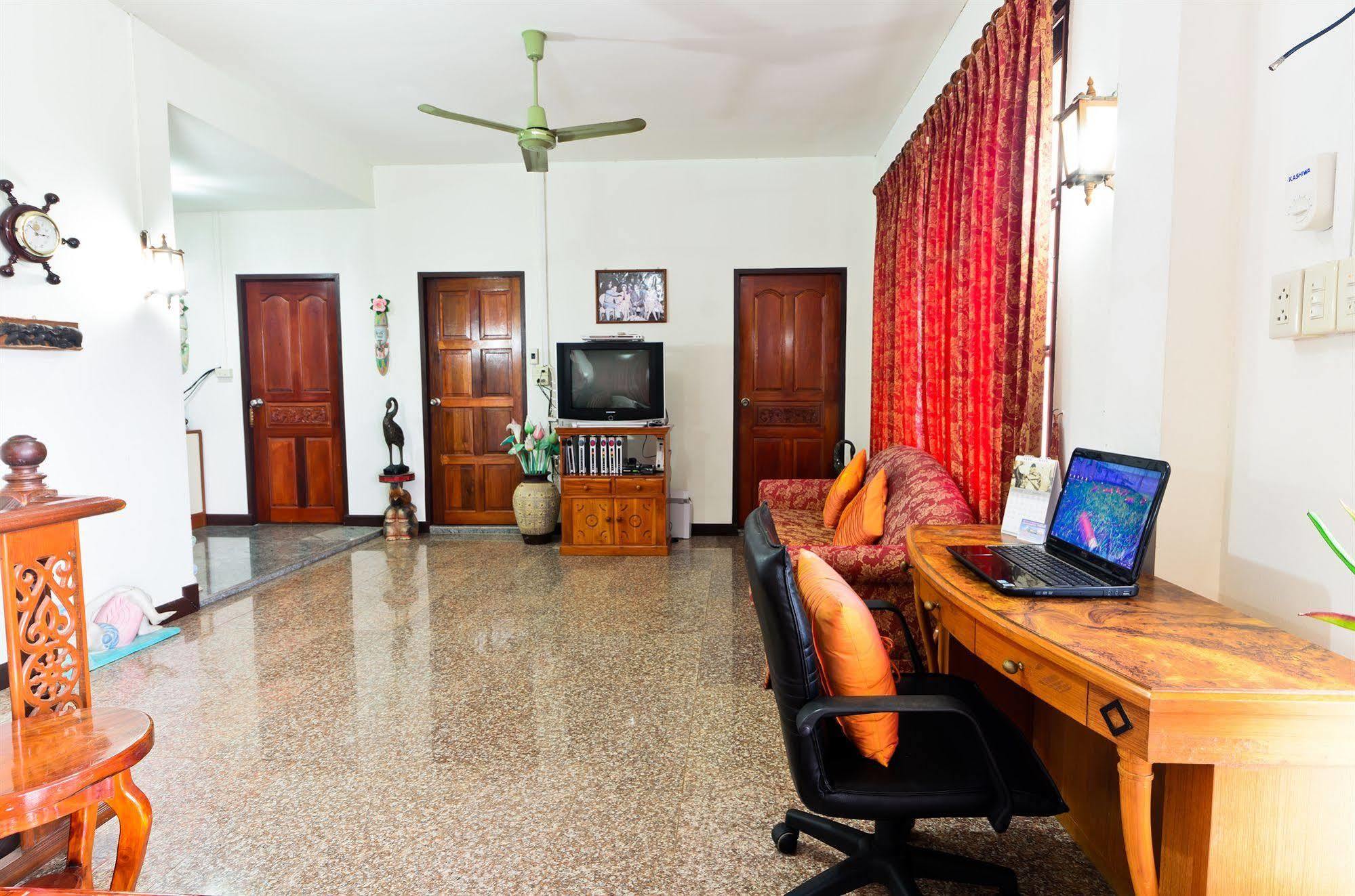 Sananwan Beach B&B Bang Saphan Noi Exterior photo